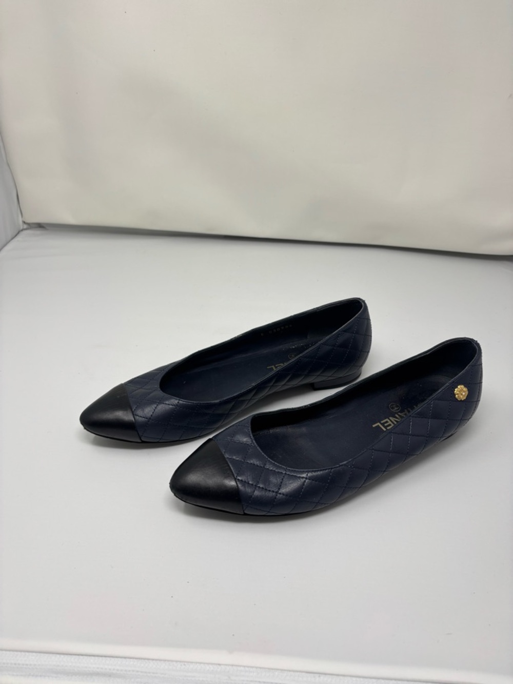 CHANEL blue and Black cap toe Flats Quilted Design Comfortable Everyday Wear - Picture 11 of 14